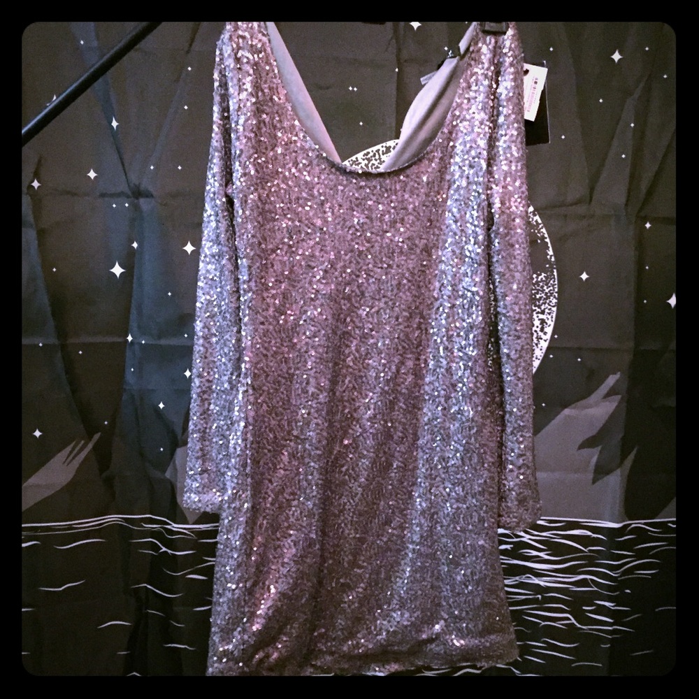 Silver Sequin Stretch Mini-Dress. Size Small/2-4